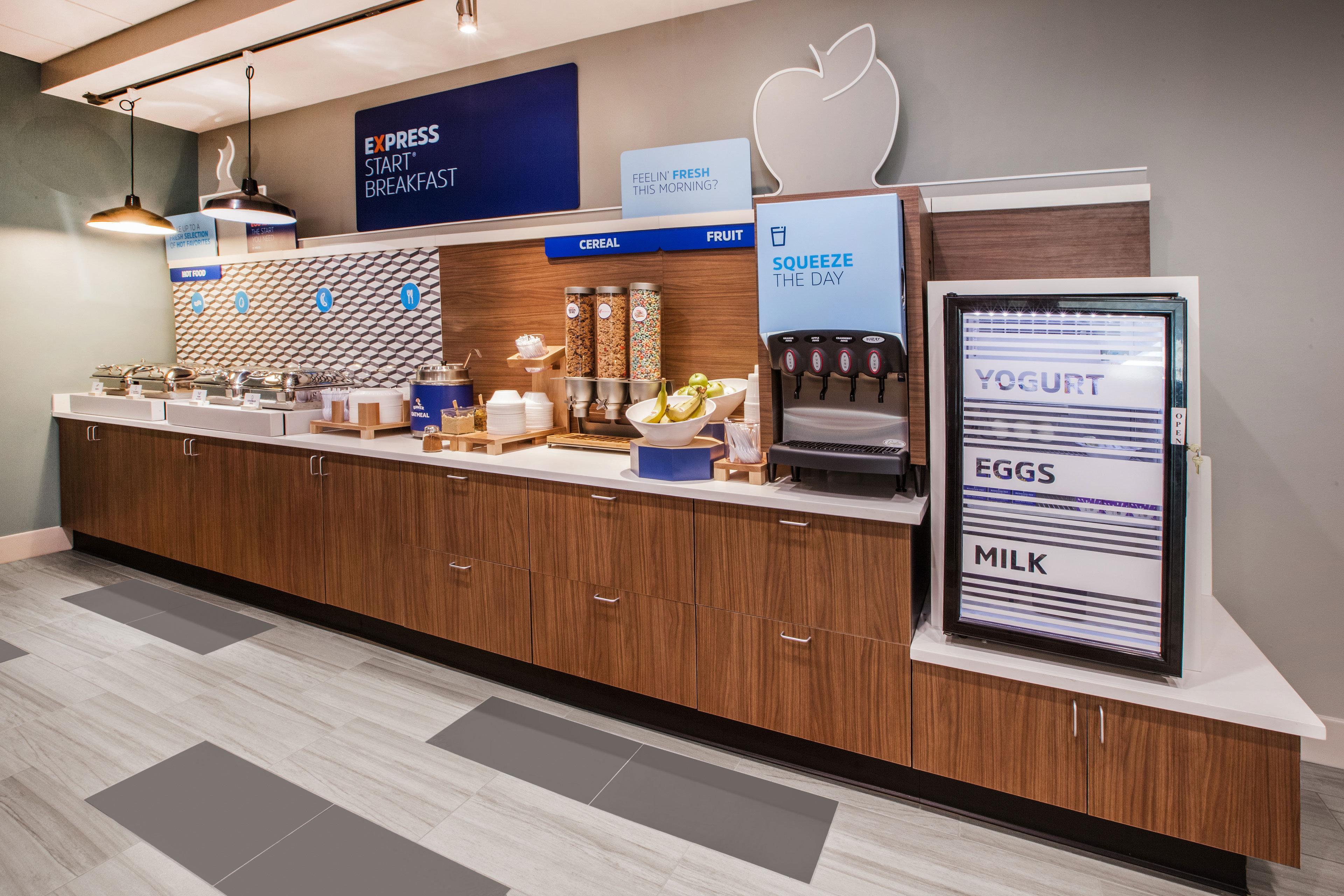 Holiday Inn Express & Suites Troy By Ihg Exteriör bild
