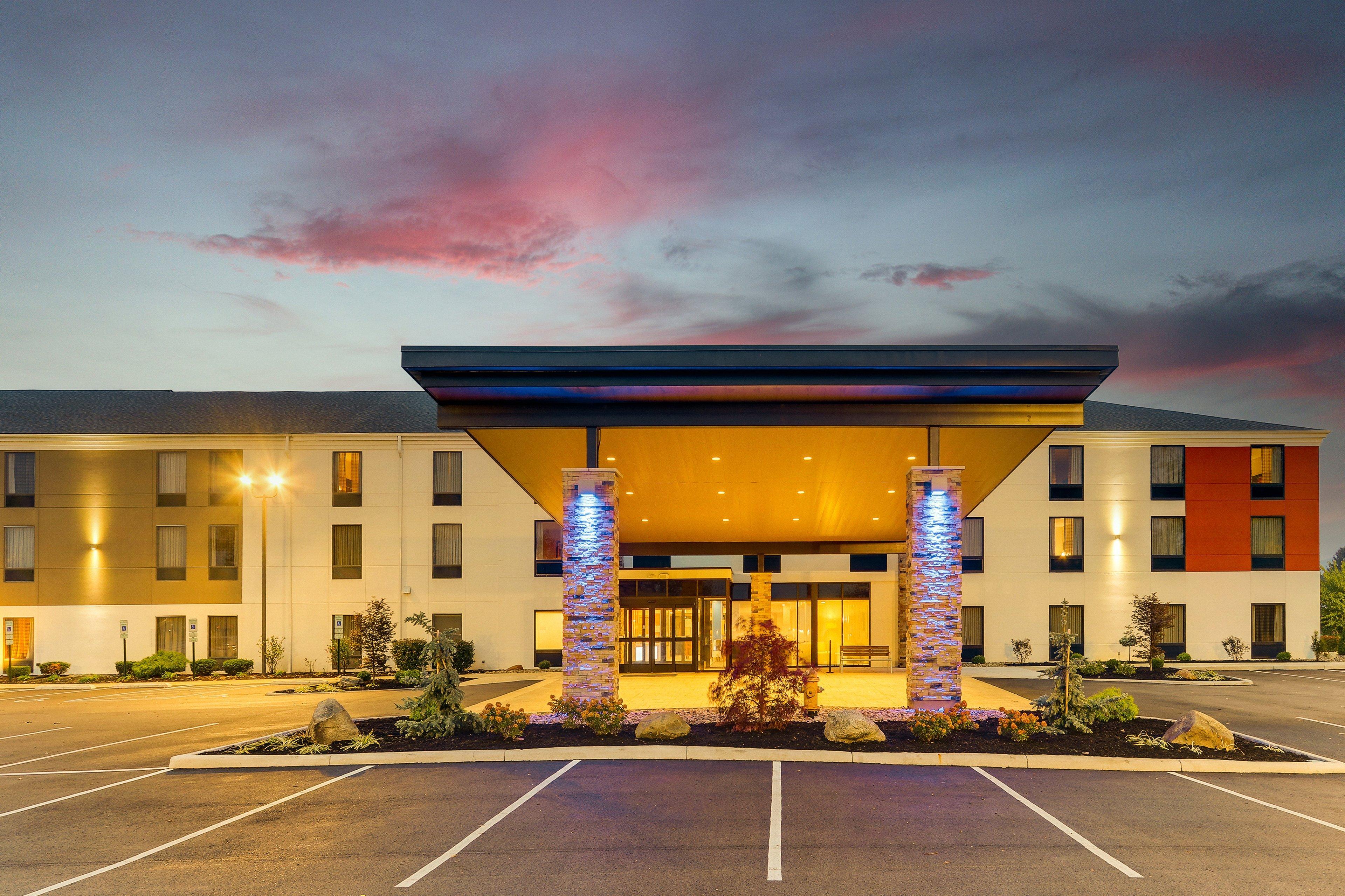 Holiday Inn Express & Suites Troy By Ihg Exteriör bild
