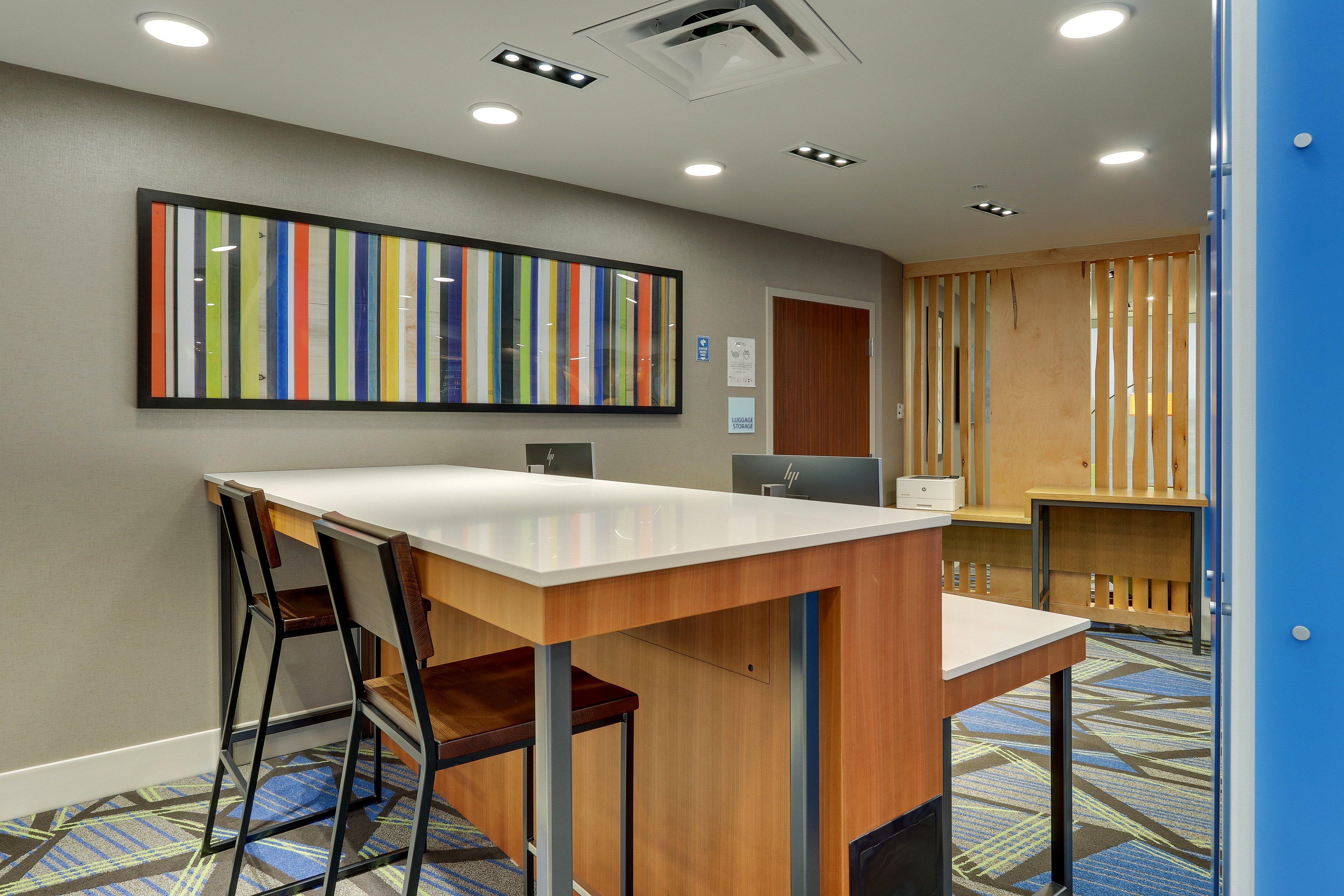 Holiday Inn Express & Suites Troy By Ihg Exteriör bild