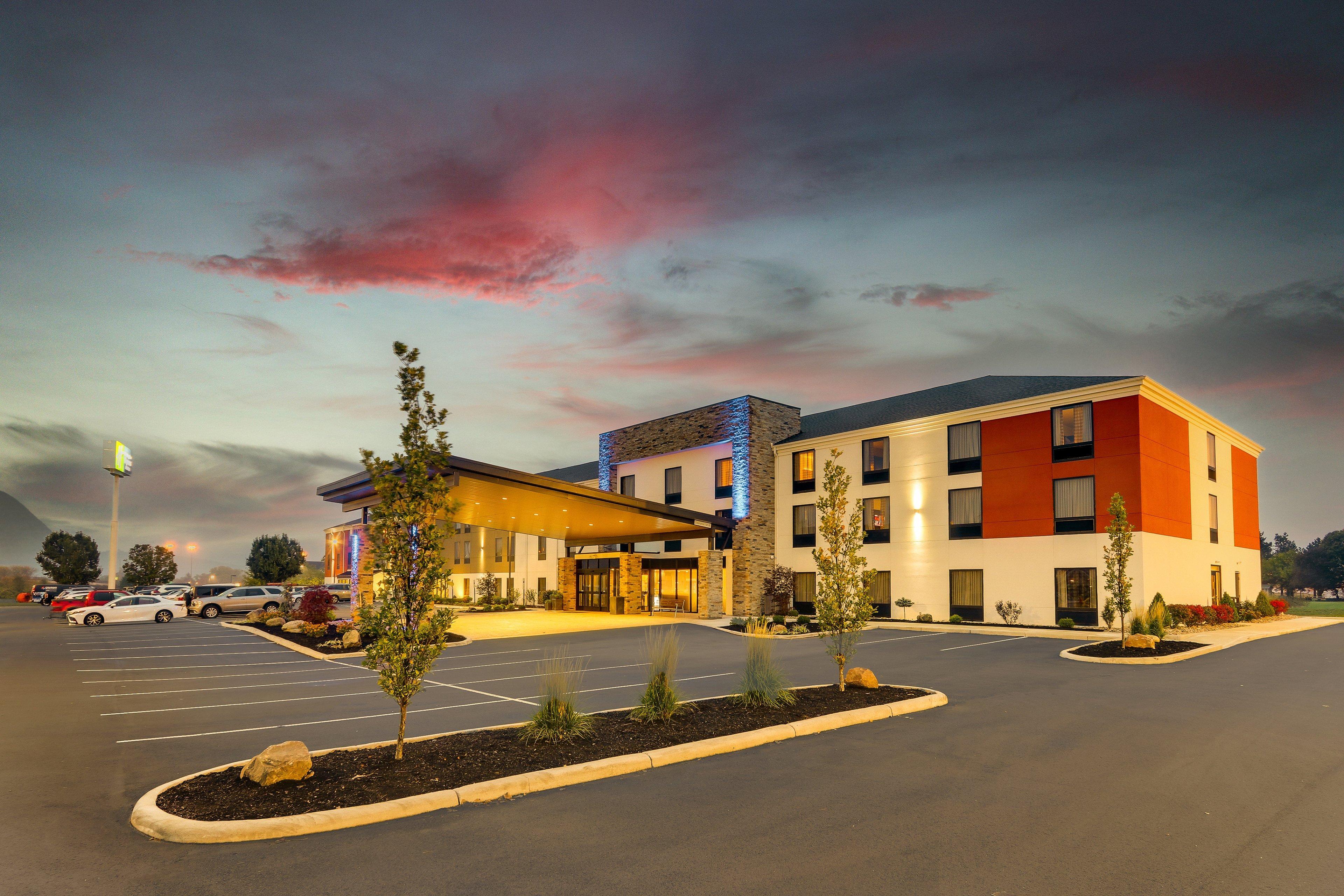 Holiday Inn Express & Suites Troy By Ihg Exteriör bild