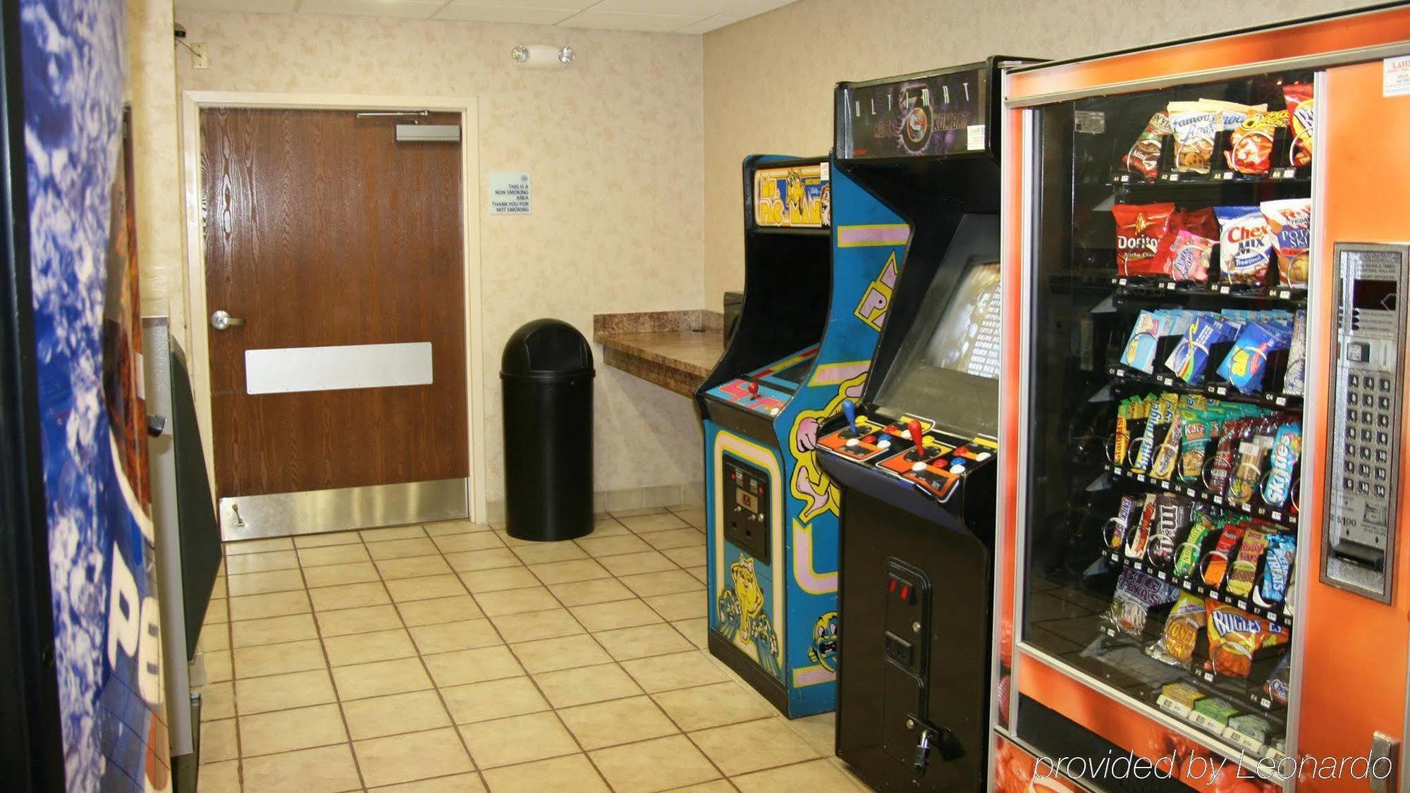Holiday Inn Express & Suites Troy By Ihg Exteriör bild